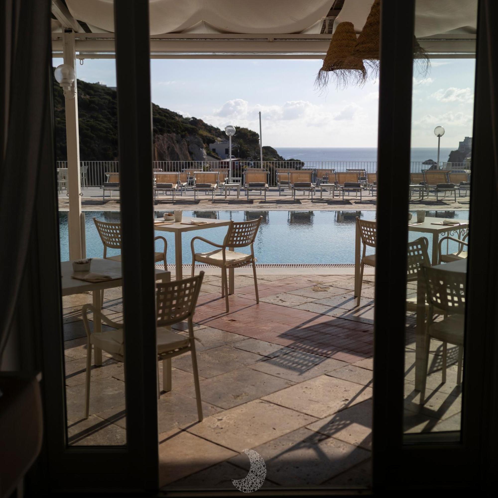Hotel Chiaia Di Luna Ponza Exterior foto